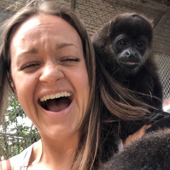 Meet your Posher, Meagan - Picture 4 of 4